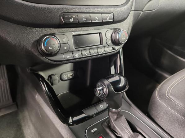 Kia Ceed II Рестайлинг с пробегом 2016 года, цена 1 049 000 рублей, 86513 км, хэтчбек, Автокод Объявления
