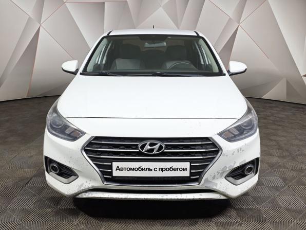 Hyundai Solaris II с пробегом 2017 года, цена 747 000 рублей, 281752 км, седан, Автокод Объявления