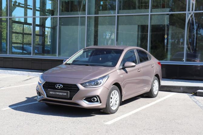 Hyundai Solaris II с пробегом 2018 года, цена 981 000 рублей, 184139 км, седан, Автокод Объявления