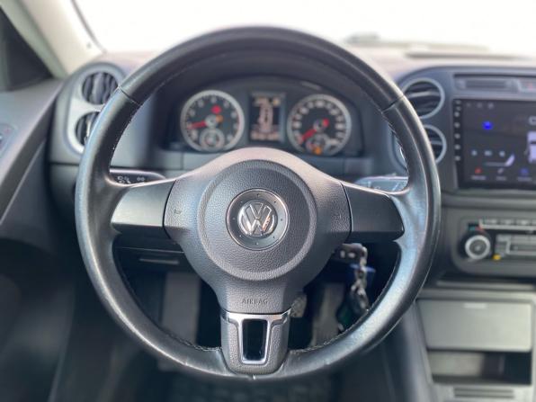 Volkswagen Tiguan I Рестайлинг с пробегом 2011 года, цена 890 000 рублей, 381000 км, внедорожник, Автокод Объявления