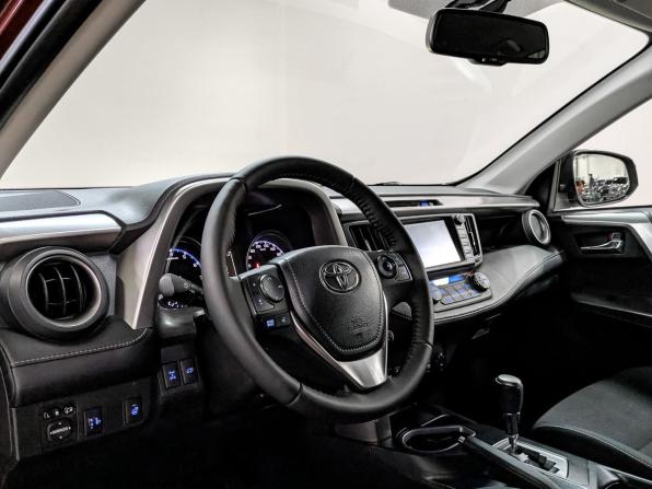 Toyota RAV4 IV (XA40) Рестайлинг с пробегом 2017 года, цена 2 150 000 рублей, 146082 км, внедорожник, Автокод Объявления