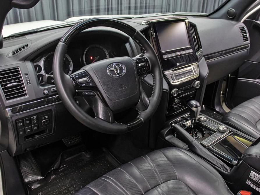 Toyota Land Cruiser 200 Series Рестайлинг 2 Москва  - изображение 16