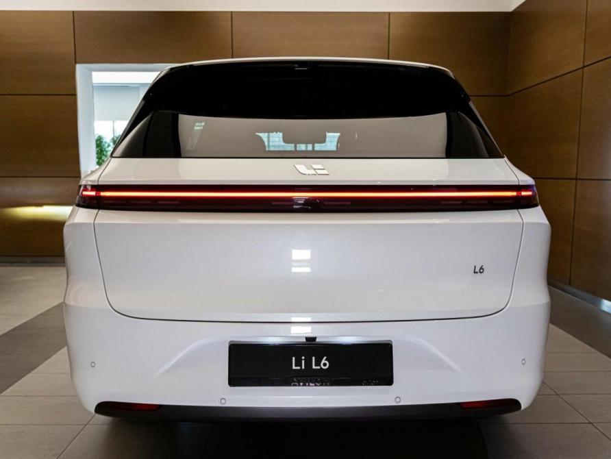 Li Auto (Lixiang) L6 Москва  - изображение 4