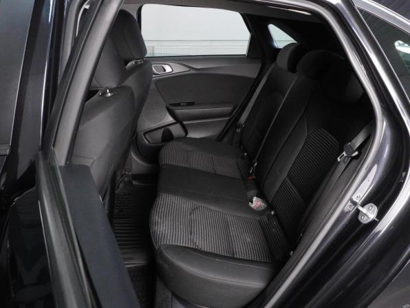 Kia Ceed III с пробегом 2018 года, цена 1 385 000 рублей, 164426 км, хэтчбек, Автокод Объявления