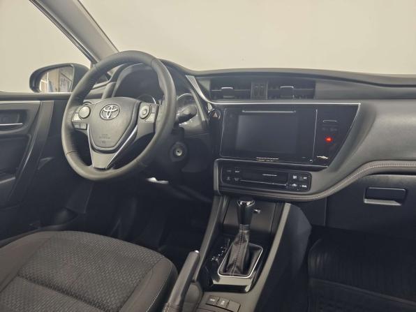 Toyota Corolla XI (E160 E170 E180) Рестайлинг 1 с пробегом 2018 года, цена 1 630 000 рублей, 118742 км, седан, Автокод Объявления