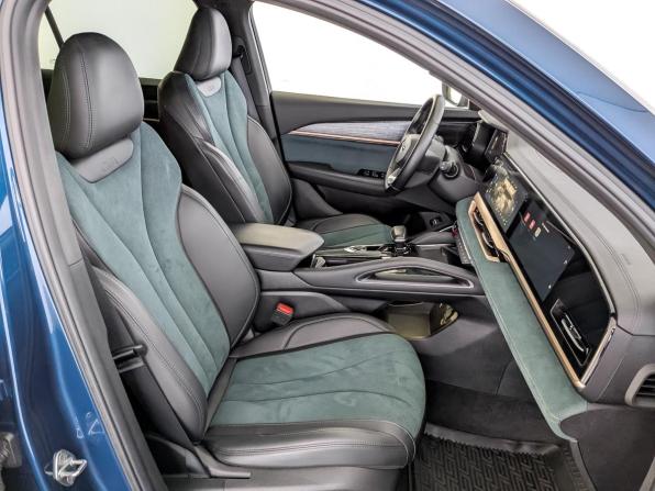 Geely Monjaro I с пробегом 2024 года, цена 3 220 000 рублей, 49343 км, внедорожник, Автокод Объявления