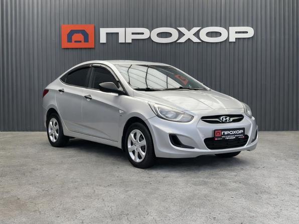 Hyundai Solaris I с пробегом 2013 года, цена 847 000 рублей, 167122 км, седан, Автокод Объявления