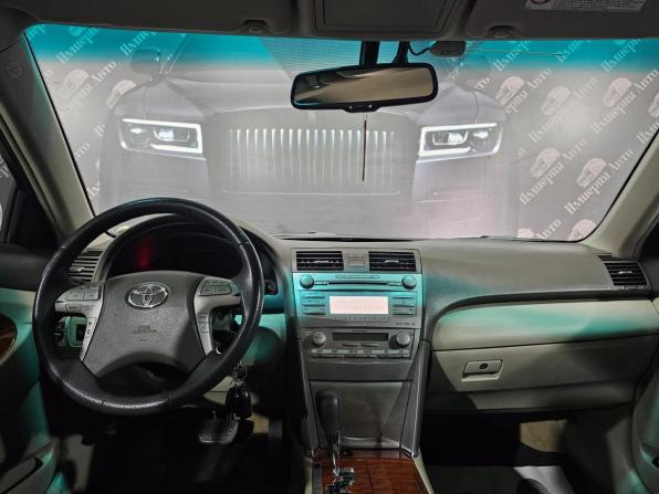 Toyota Camry VI (XV40) Рестайлинг с пробегом 2010 года, цена 1 350 000 рублей, 215430 км, седан, Автокод Объявления