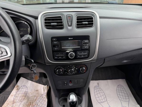Renault Sandero II Рестайлинг с пробегом 2019 года, цена 1 080 000 рублей, 102012 км, хэтчбек, Автокод Объявления