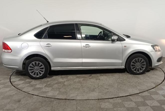Volkswagen Polo V с пробегом 2010 года, цена 570 000 рублей, 176795 км, седан, Автокод Объявления