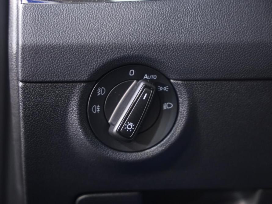 Skoda Octavia III (A7) Рестайлинг Санкт-Петербург  - изображение 12