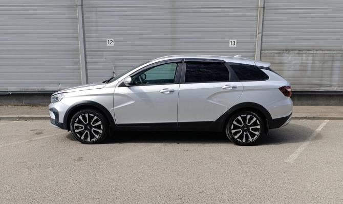 Lada (ВАЗ) Vesta I Рестайлинг (NG) с пробегом 2023 года, цена 1 299 000 рублей, 46787 км, универсал, Автокод Объявления