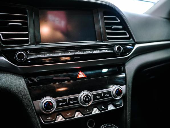Hyundai Elantra VI (AD) Рестайлинг с пробегом 2019 года, цена 1 549 000 рублей, 105084 км, седан, Автокод Объявления