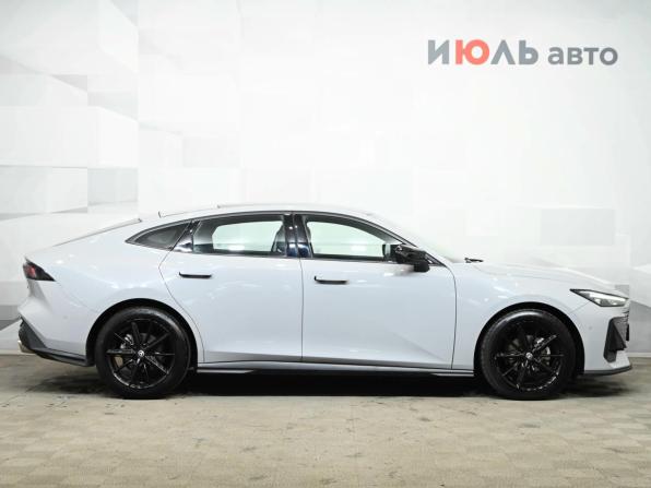 Changan UNI-V I с пробегом 2023 года, цена 2 400 000 рублей, 39890 км, лифтбек, Автокод Объявления