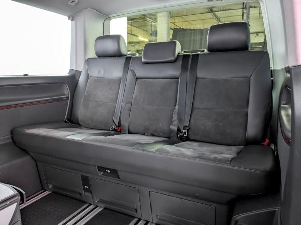 Volkswagen Multivan T5 Рестайлинг с пробегом 2010 года, цена 1 920 000 рублей, 104862 км, минивэн, Автокод Объявления