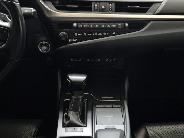 Lexus ES VII с пробегом 2019 года, цена 4 269 000 рублей, 47590 км, седан, Автокод Объявления