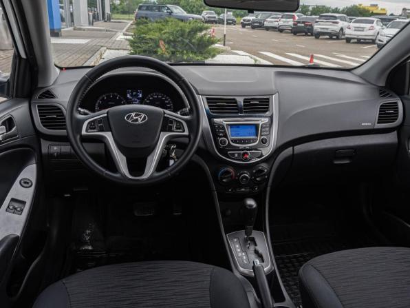 Hyundai Solaris I Рестайлинг с пробегом 2015 года, цена 880 000 рублей, 119386 км, седан, Автокод Объявления