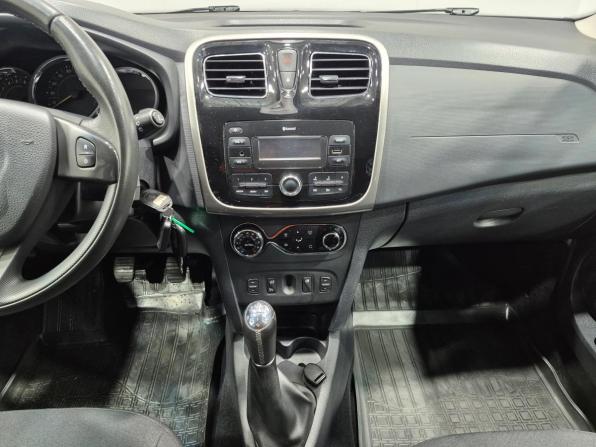 Renault Sandero II с пробегом 2017 года, цена 779 000 рублей, 199339 км, хэтчбек, Автокод Объявления