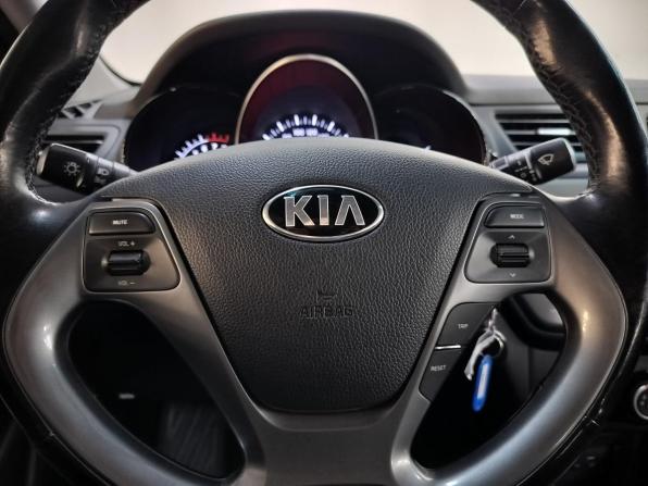 Kia Rio III Рестайлинг с пробегом 2015 года, цена 1 140 000 рублей, 66000 км, седан, Автокод Объявления