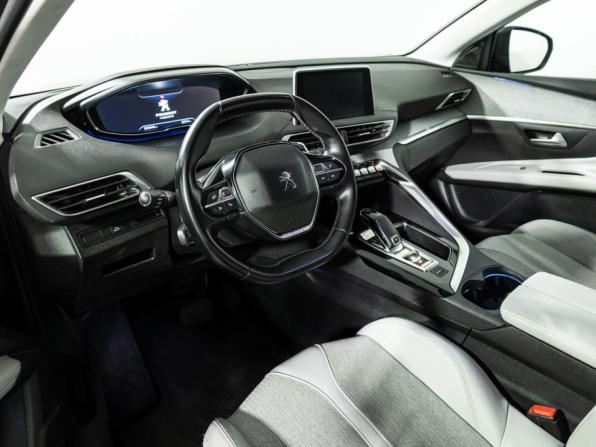 Peugeot 5008 II с пробегом 2018 года, цена 1 549 777 рублей, 200945 км, внедорожник, Автокод Объявления
