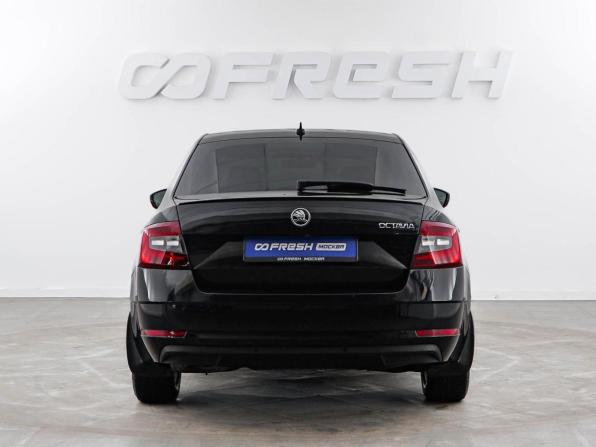 Skoda Octavia III (A7) Рестайлинг с пробегом 2018 года, цена 1 900 046 рублей, 113699 км, лифтбек, Автокод Объявления