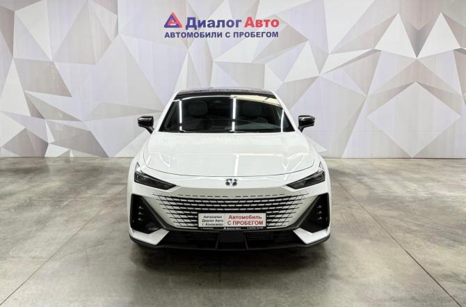 Changan UNI-V I с пробегом 2023 года, цена 2 090 000 рублей, 68044 км, лифтбек, Автокод Объявления