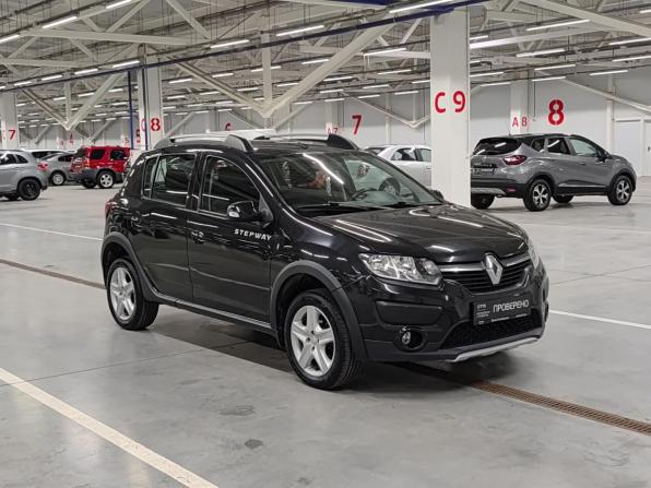 Renault Sandero II с пробегом 2017 года, цена 1 030 000 рублей, 109637 км, хэтчбек, Автокод Объявления