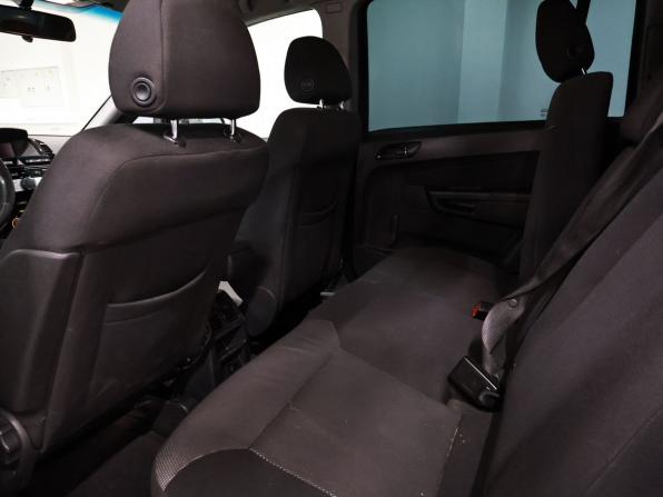 Opel Zafira B Рестайлинг с пробегом 2011 года, цена 795 000 рублей, 184313 км, компактвэн, Автокод Объявления