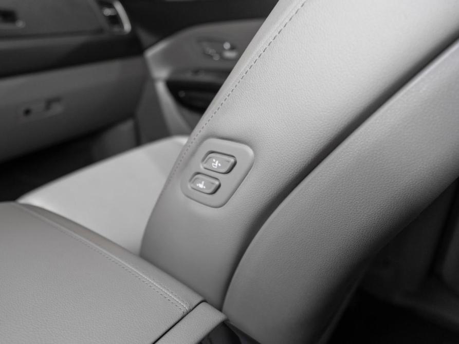 Kia Carnival III Москва  - изображение 16