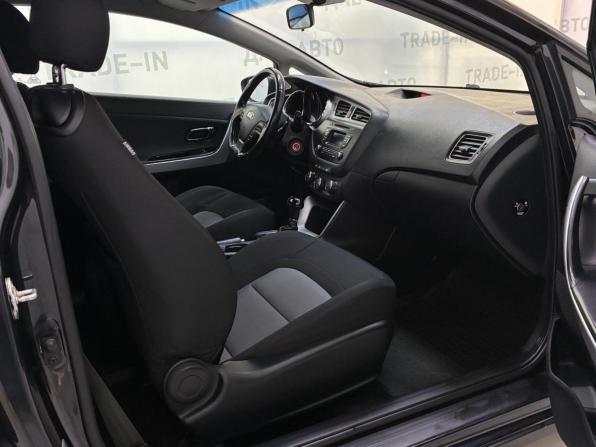 Kia Ceed II с пробегом 2014 года, цена 940 000 рублей, 176000 км, хэтчбек, Автокод Объявления
