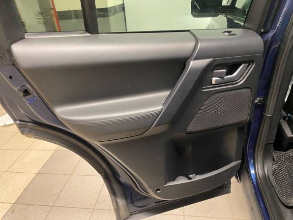 Land Rover Freelander II Рестайлинг с пробегом 2012 года, цена 1 099 000 рублей, 305805 км, внедорожник, Автокод Объявления