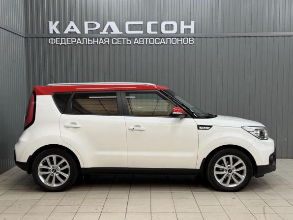 Kia Soul II Рестайлинг с пробегом 2018 года, цена 1 789 000 рублей, 89197 км, хэтчбек, Автокод Объявления
