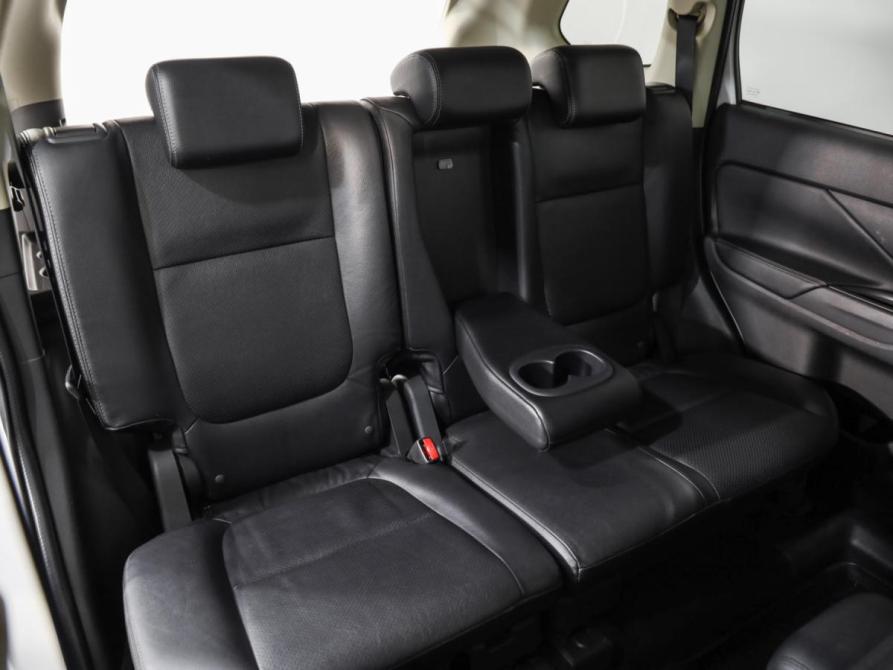 Mitsubishi Outlander III Рестайлинг 2 Санкт-Петербург  - изображение 23