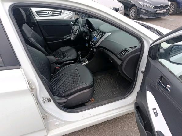 Hyundai Solaris I с пробегом 2013 года, цена 649 000 рублей, 117269 км, седан, Автокод Объявления