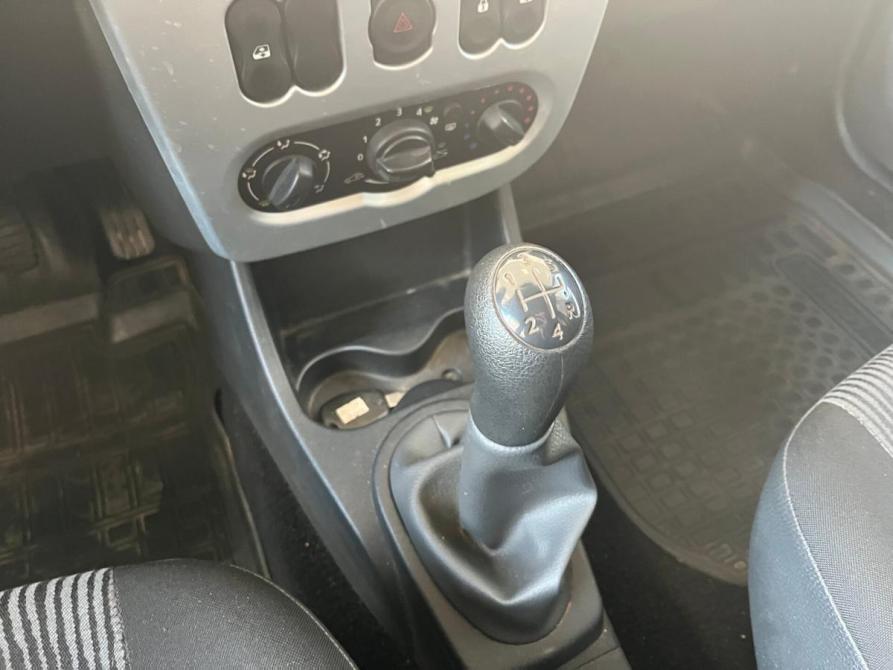 Renault Logan I Рестайлинг Чайковский  - изображение 13