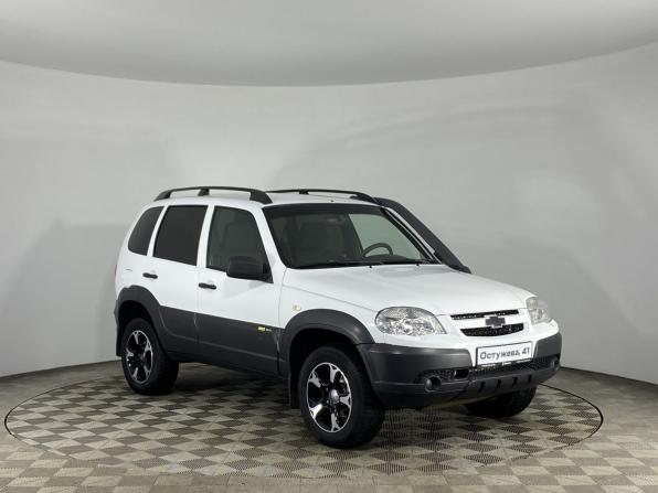 Chevrolet Niva I Рестайлинг с пробегом 2018 года, цена 919 000 рублей, 67254 км, внедорожник, Автокод Объявления