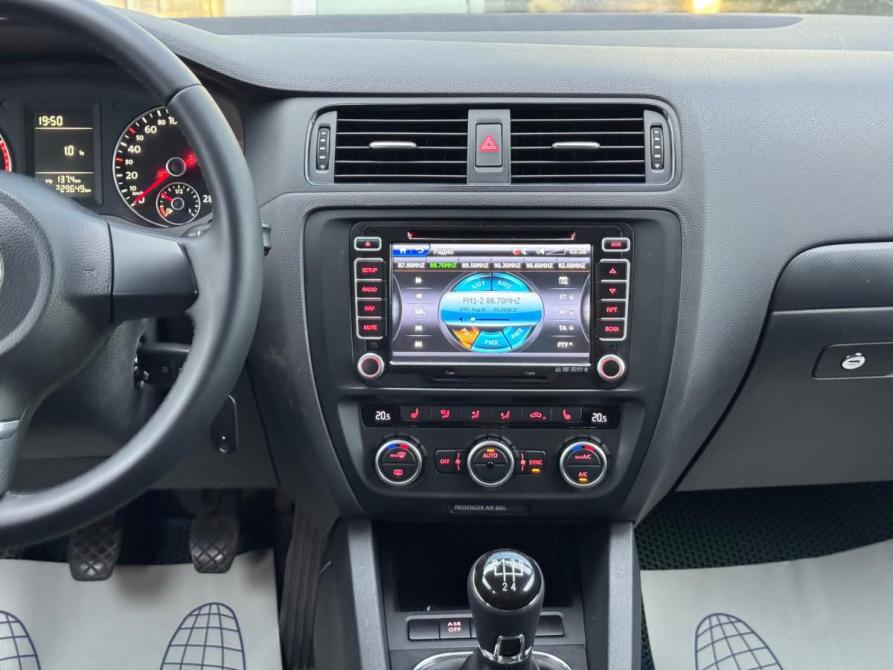 Volkswagen Jetta VI Ульяновск  - изображение 19