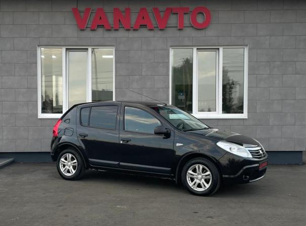 Renault Sandero I с пробегом 2013 года, цена 649 000 рублей, 146222 км, хэтчбек, Автокод Объявления