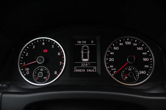 Volkswagen Tiguan I Рестайлинг с пробегом 2013 года, цена 1 210 000 рублей, 200841 км, внедорожник, Автокод Объявления