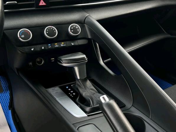 Hyundai Elantra VII (CN7) с пробегом 2021 года, цена 1 597 000 рублей, 160405 км, седан, Автокод Объявления