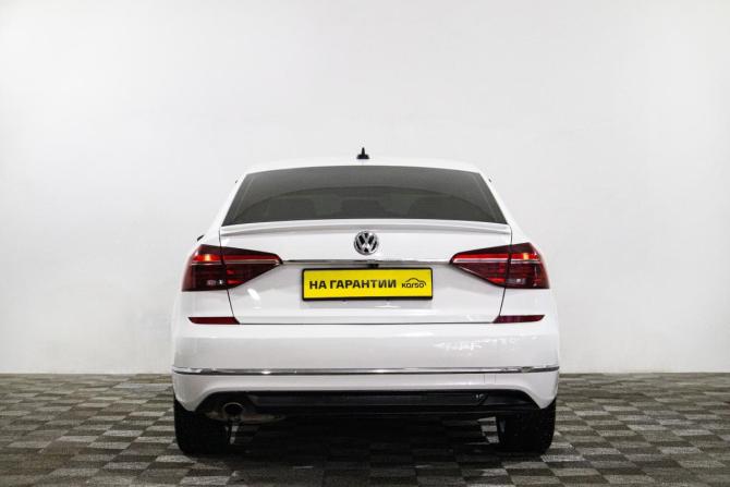 Volkswagen Passat B8 с пробегом 2017 года, цена 1 999 000 рублей, 151150 км, седан, Автокод Объявления