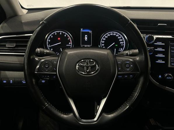 Toyota Camry VIII (XV70) с пробегом 2019 года, цена 2 529 000 рублей, 95122 км, седан, Автокод Объявления