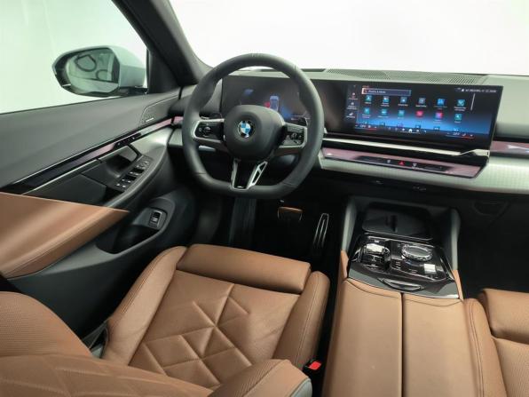 BMW 5 серии VIII (G60/G61/G68) с пробегом 2025 года, цена 9 500 000 рублей, 6541 км, седан, Автокод Объявления