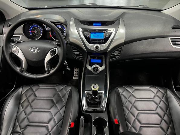 Hyundai Elantra V (MD) с пробегом 2012 года, цена 780 000 рублей, 267000 км, седан, Автокод Объявления
