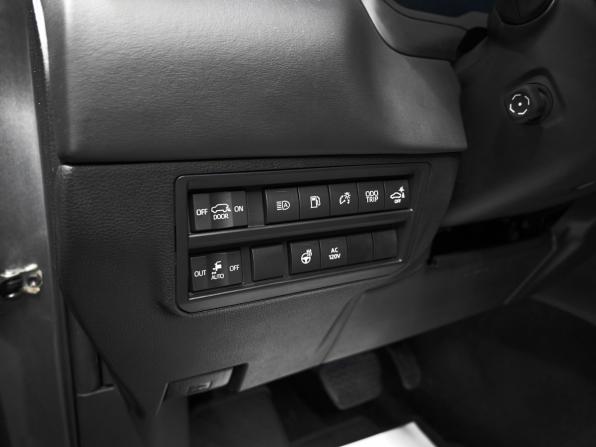 Toyota Sequoia III с пробегом 2023 года, цена 10 250 000 рублей, 53906 км, внедорожник, Автокод Объявления