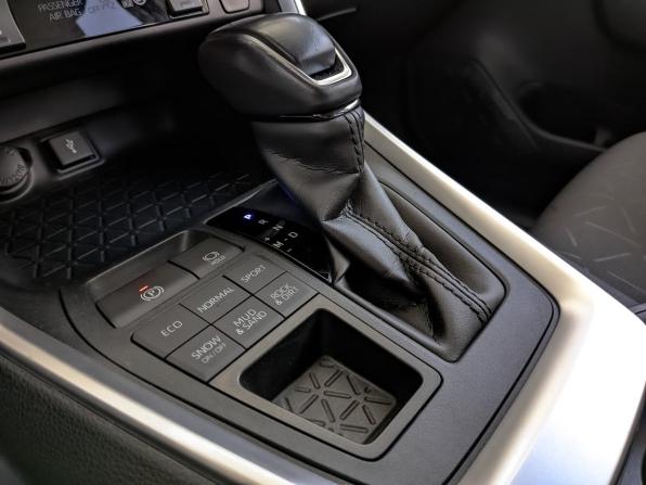 Toyota RAV4 V (XA50) с пробегом 2021 года, цена 3 475 000 рублей, 56171 км, внедорожник, Автокод Объявления