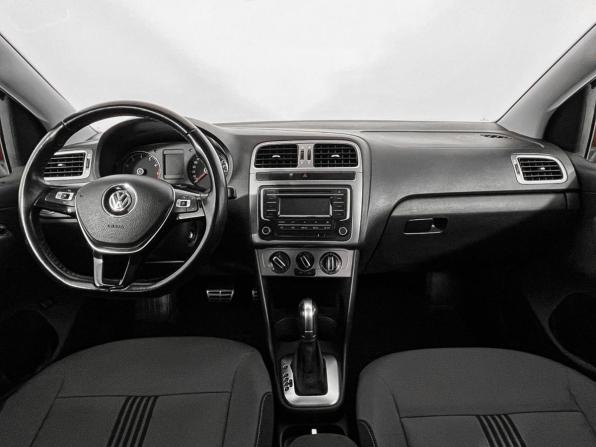 Volkswagen Polo V Рестайлинг с пробегом 2016 года, цена 1 171 200 рублей, 100408 км, седан, Автокод Объявления
