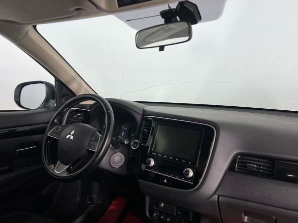 Mitsubishi Outlander III Рестайлинг 3 с пробегом 2020 года, цена 2 299 000 рублей, 95000 км, внедорожник, Автокод Объявления