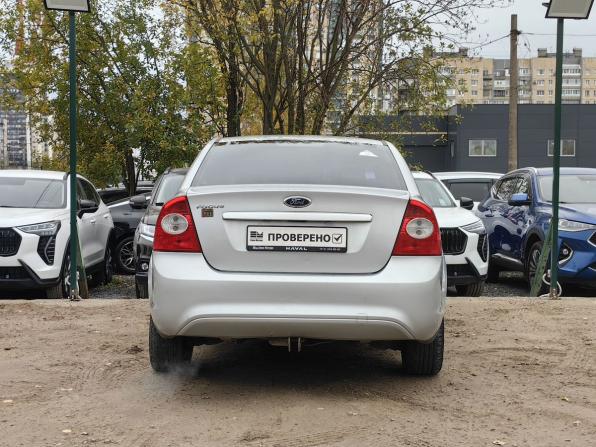 Ford Focus II Рестайлинг с пробегом 2010 года, цена 429 000 рублей, 243000 км, седан, Автокод Объявления
