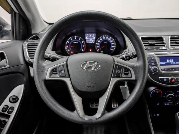 Hyundai Solaris I Рестайлинг с пробегом 2015 года, цена 1 140 000 рублей, 89682 км, седан, Автокод Объявления
